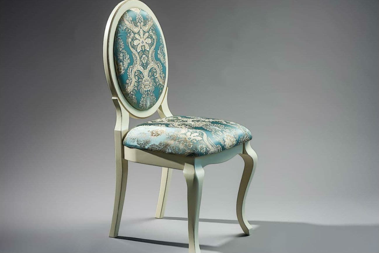 Stuhl mit Rückenpolster «Elegant», Lackfarbe Ivory, grüne Polsterung
